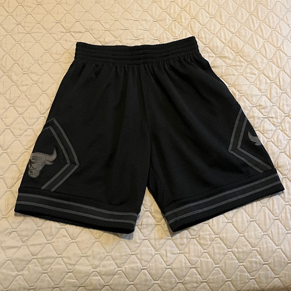 Mitchell & Ness Black Chicago Bulls Shorts